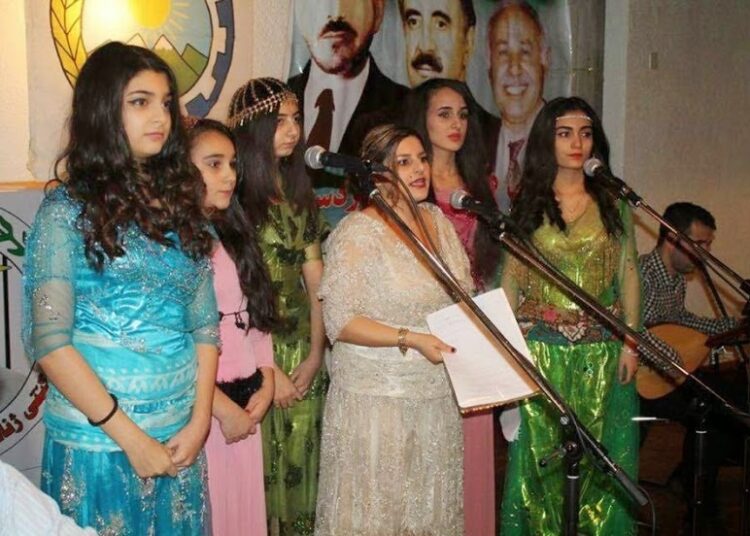 بەرزراگرتنی ساڵڕۆژی ٦٩ساڵەی دامەزرانی کۆماری کوردستان لە سوئیس