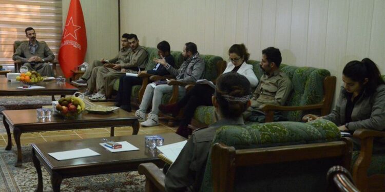 کۆبوونەوەی ڕێکخراوەکانی لاوانی ڕۆژهەڵات لە بارەگای ناوەندی کۆمەڵەی شۆڕشگێڕ