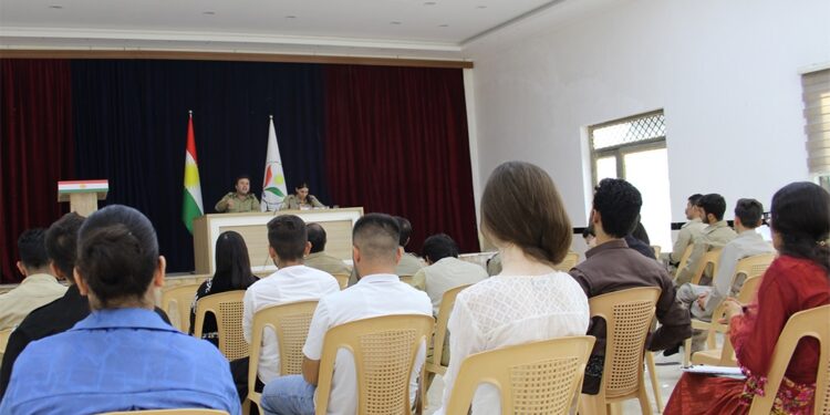 بەرێوەچوونی کۆڕێکی تەشکیلاتی یەکیەتیی لاوانی دێموکراتی ڕۆژهەڵاتی کوردستان لە کۆمیتەی ئاگری