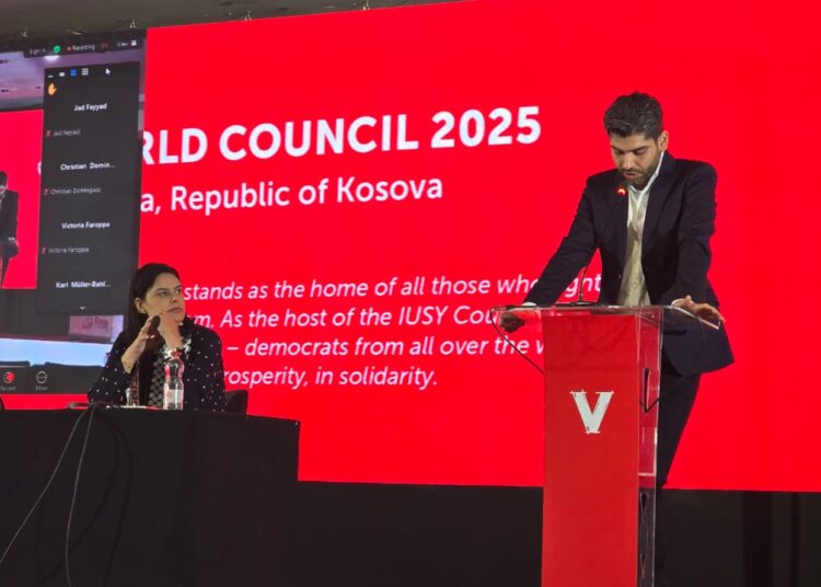 بەشداری نوێنەری یەکیەتیی لاوانی دێموکرات لە شوڕای لاوانی ئینترناسیۆنال سۆسیالیست