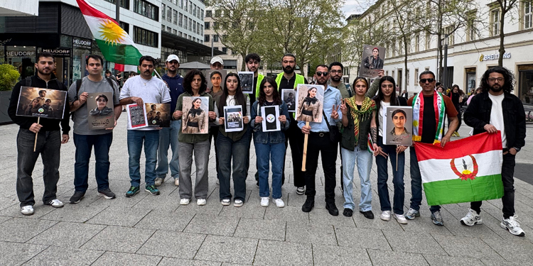 ئاڵمان/ بەڕێوەچوونی خۆپیشاندان بۆ ئیدانەکردنی هێرشەکانی ئێران بۆ سەر حیزبەکانی ڕۆژهەڵاتی کوردستان